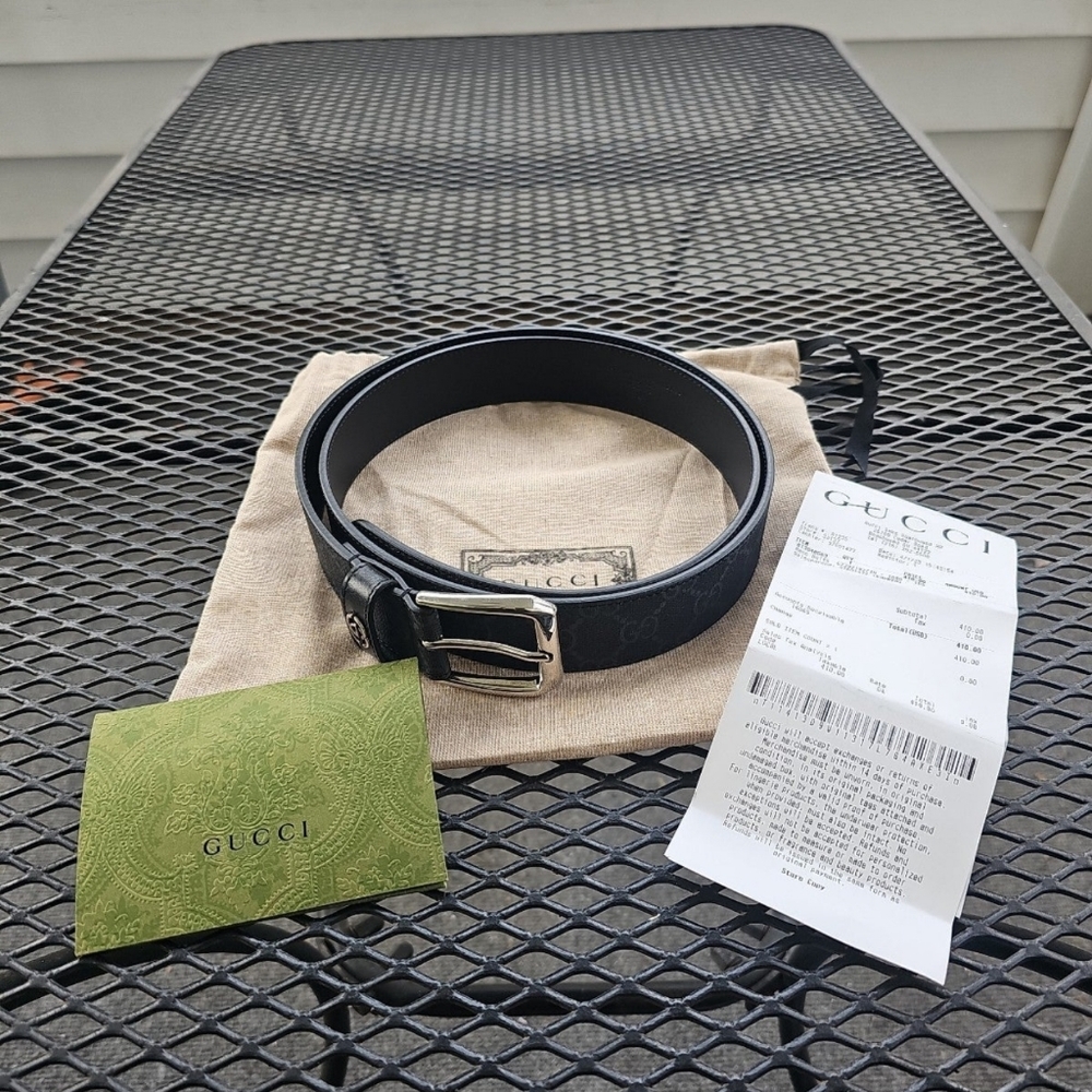 Gucci Supreme Belt Black Leather w/ Interlocking Detail Sz 42 (673921)